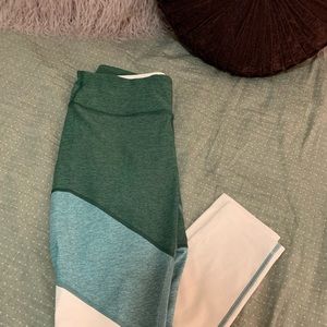 Outdoor voices leggings